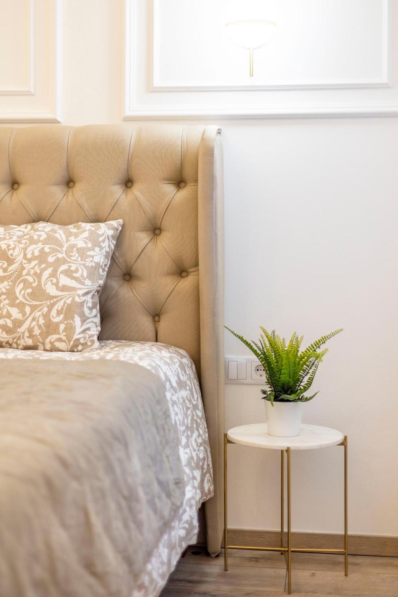 Luxurious Central 4Bedrm 3Bathrm Residence W/ Balcony 부다페스트 외부 사진
