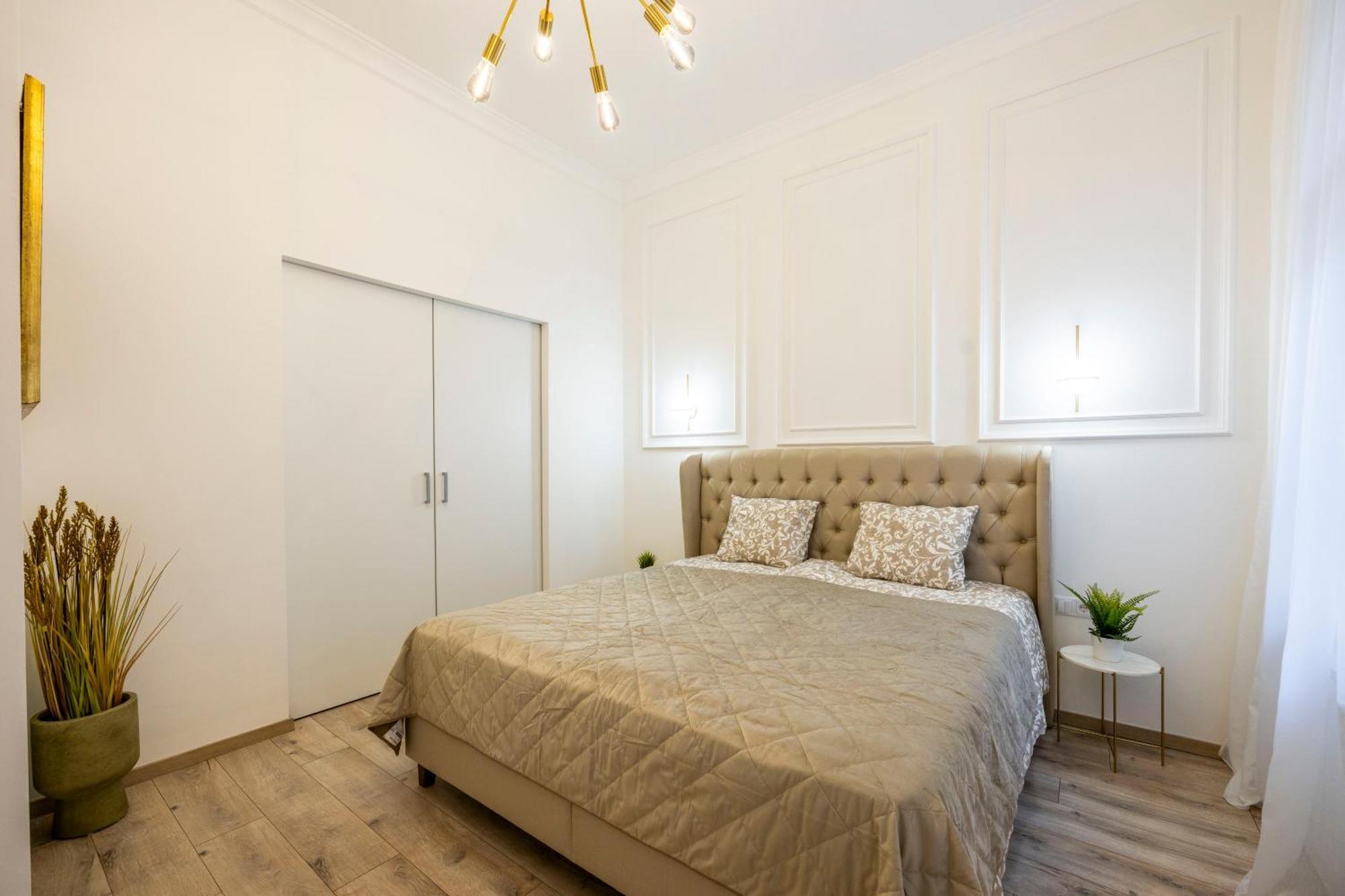 Luxurious Central 4Bedrm 3Bathrm Residence W/ Balcony 부다페스트 외부 사진